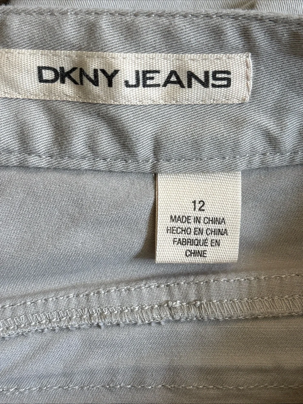DKNY Womens Chino Bermuda Shorts Khaki Size 12 Mid Rise 11” Inseam Casual